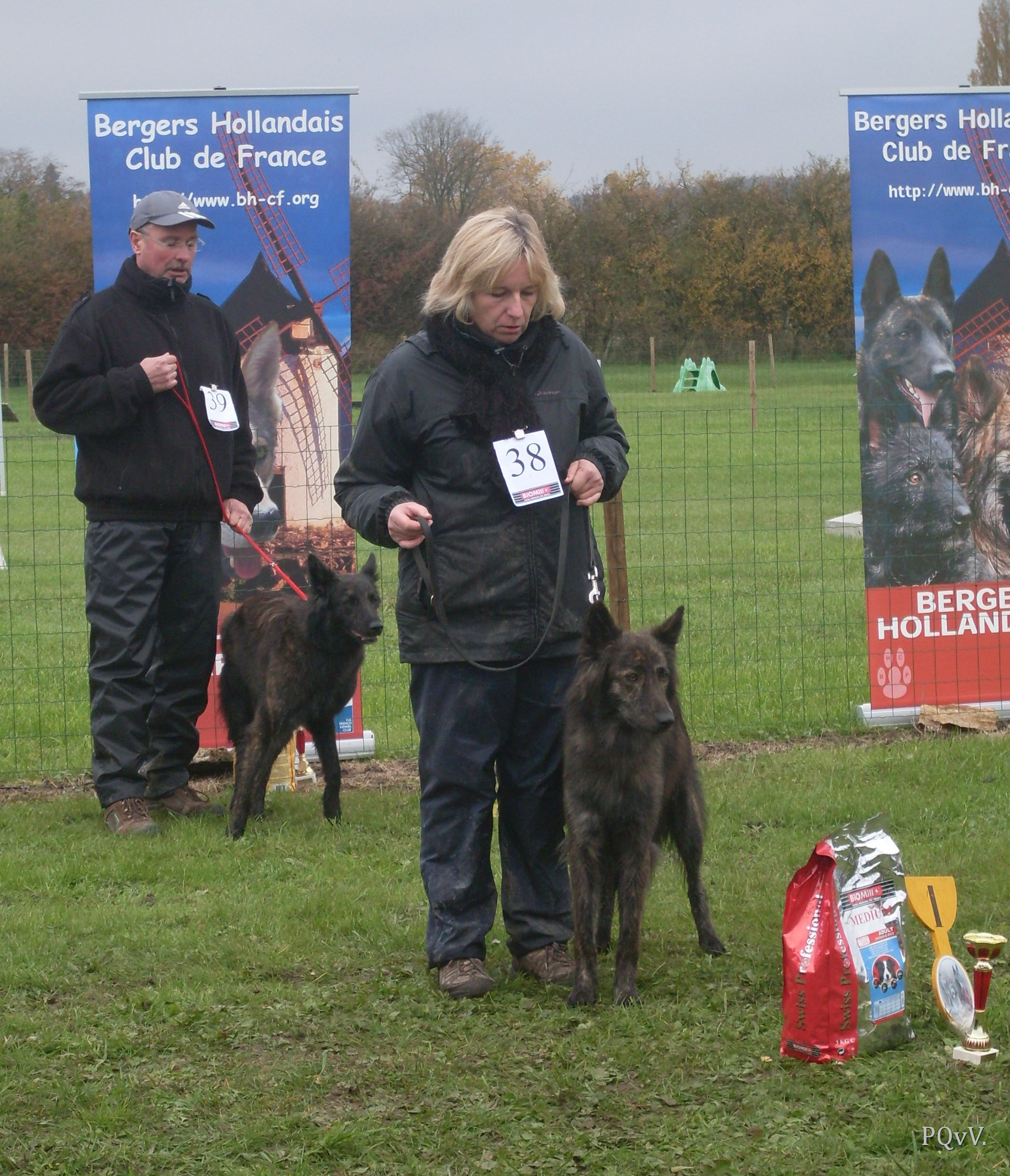 Ephira (droite) et Gravin (gauche) du Mont Brabant 